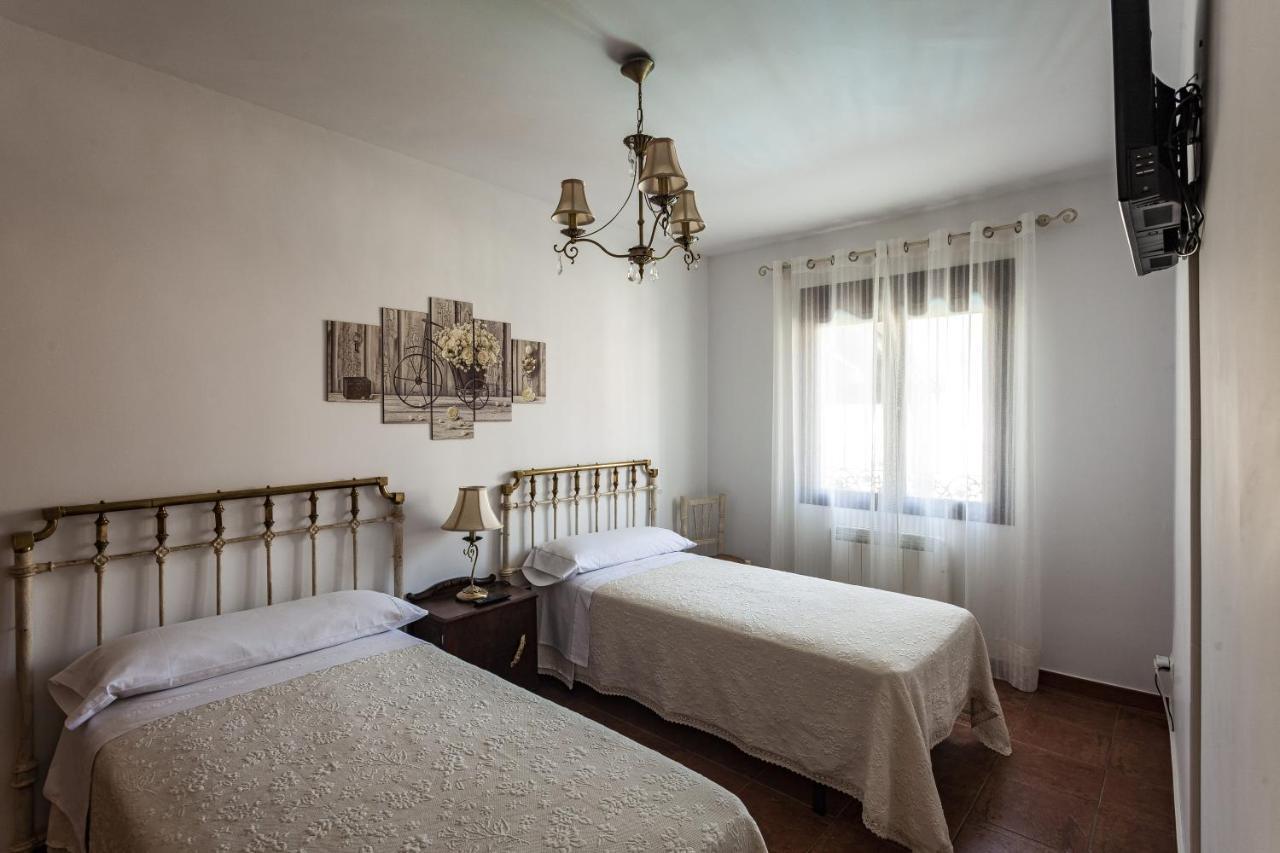 Casa Rural La Fontanita El Real de San Vicente ภายนอก รูปภาพ